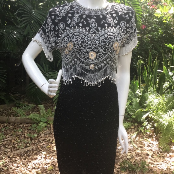 Vintage Oleg Cassini beaded Dress - Picture 15 of 16